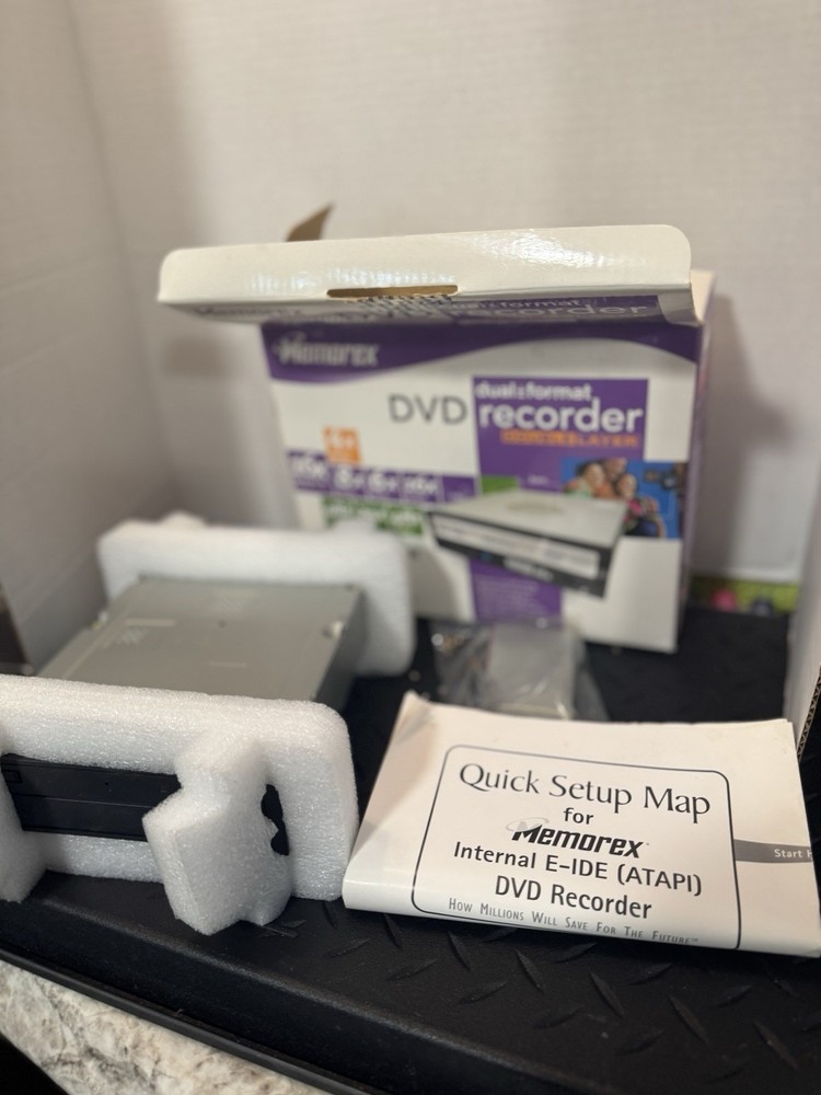 NEW Memorex Multi-Format External DVD Recorder MRX-525GE Open Box