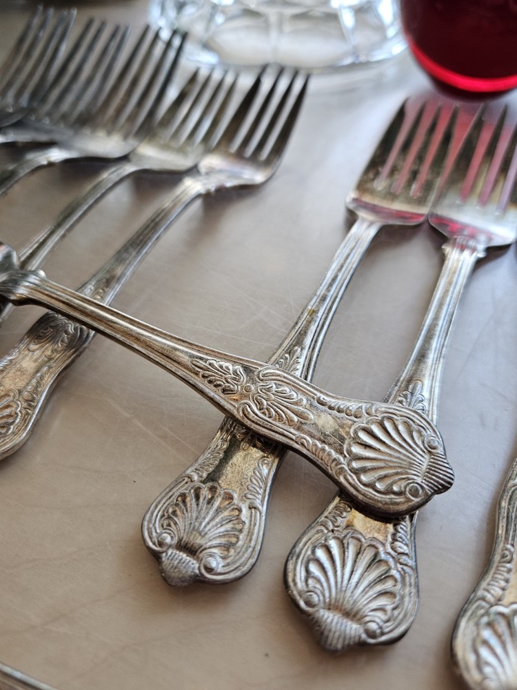 International Silver Co. Kings Pattern Silver Plated 18 Piece