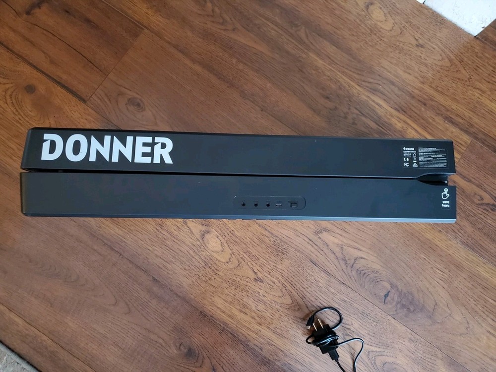 Donner DP-10 Foldable Digital Piano Keyboard Bluetooth 88 Key Velocity-Sensitive