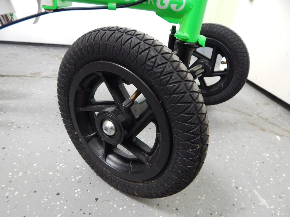 KneeRover GO Scooter Foldable Knee Walker