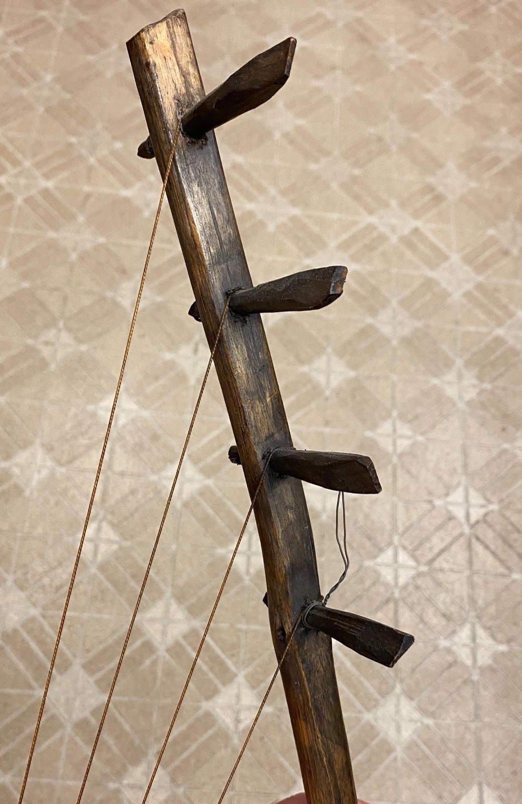 Antique African Adungu 4 String Hand Made Gourd Hide Wood Bow Harp Instrument