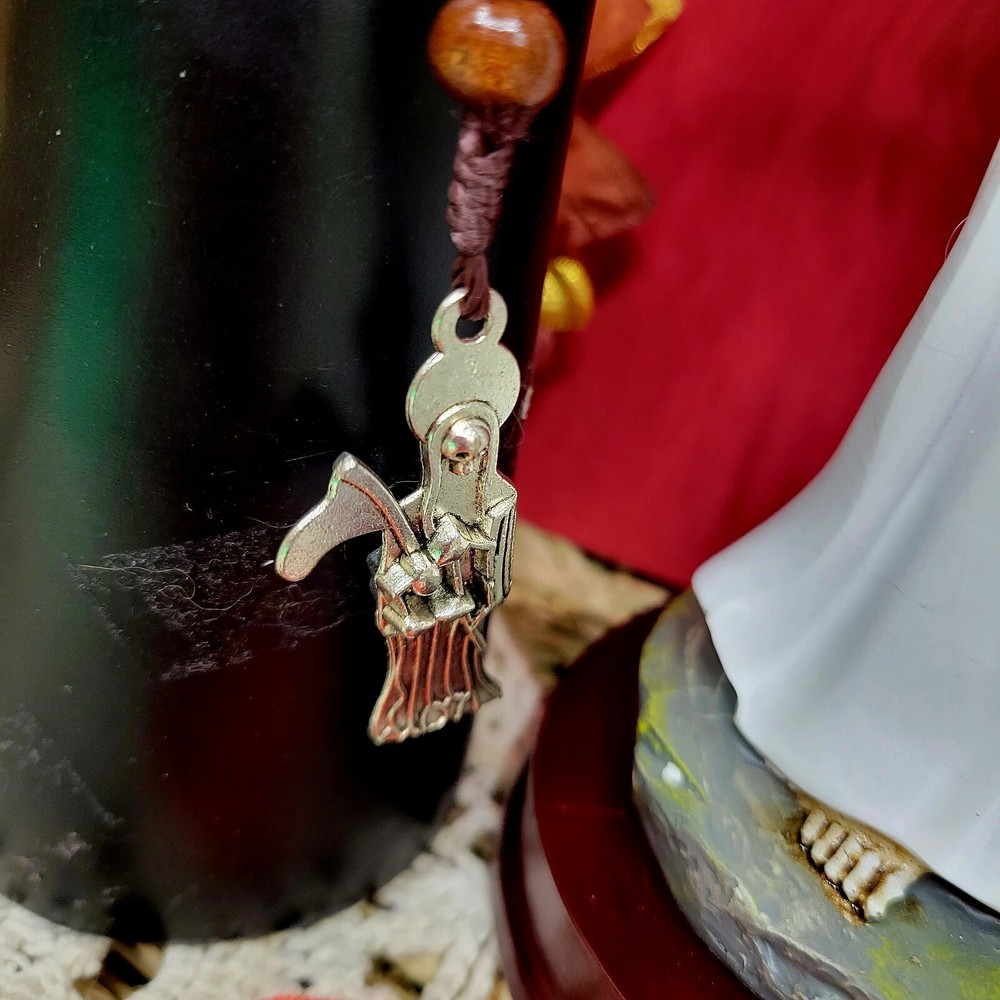 9" Santa Muerte White Statue With Rosary Altar Bundle Pack