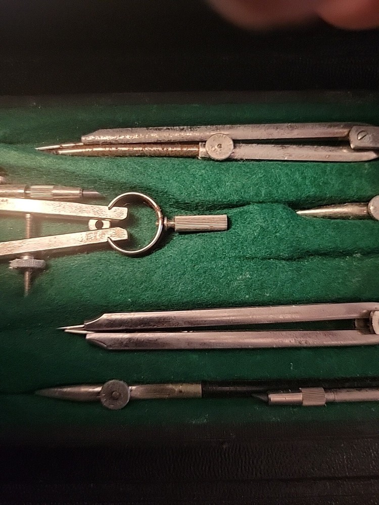 Vintage SUPREME Precision Drafting Drawing Tools Instrument set D69