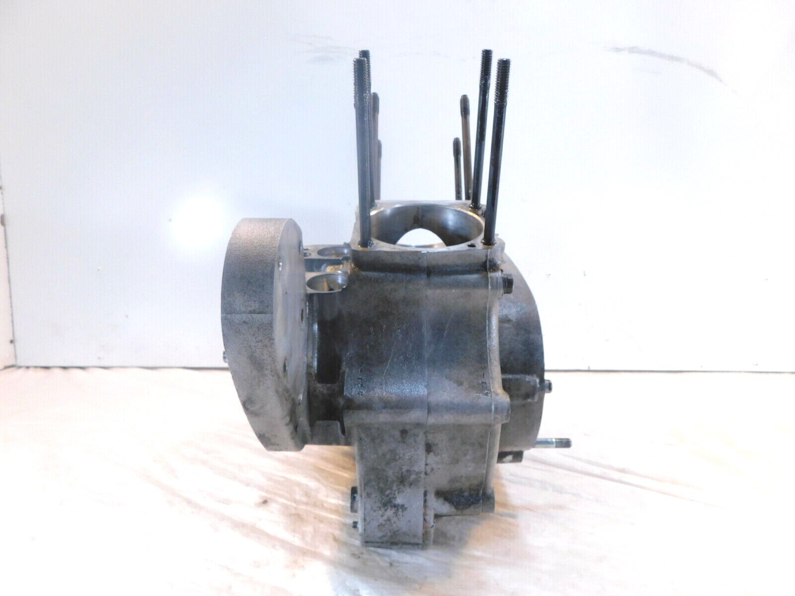 Harley Davidson Sportster 883 & 1200 Silver Crankcase Cases Engine Block