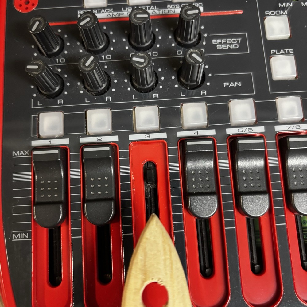 Fostex MR8 Digital Multitrack Recorder MR-8 Studio Multitracker