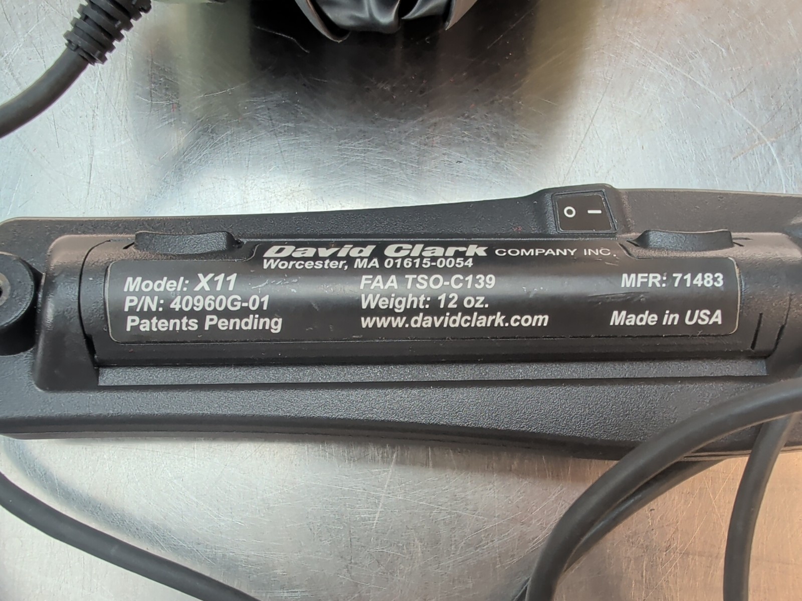 DAVID CLARK X11 HEADSET PILOT NOISE CANCELING AIRPLANE AVIATION HEADPHONES