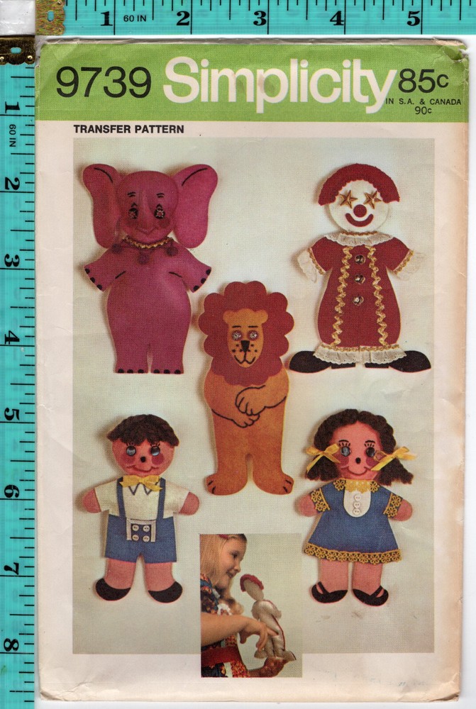 "Transfer Pattern for Finger Puppet Toys" ©1971 Simplicity Pattern # 9739 UNCUT