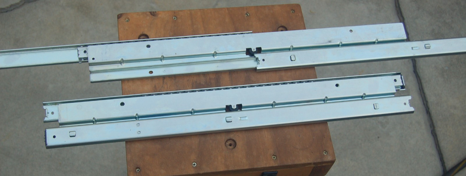 1 PAIR of NEW SNAP-ON TOOLS #8-1288LRS 27" BALL BEARING DRAWER SLIDES