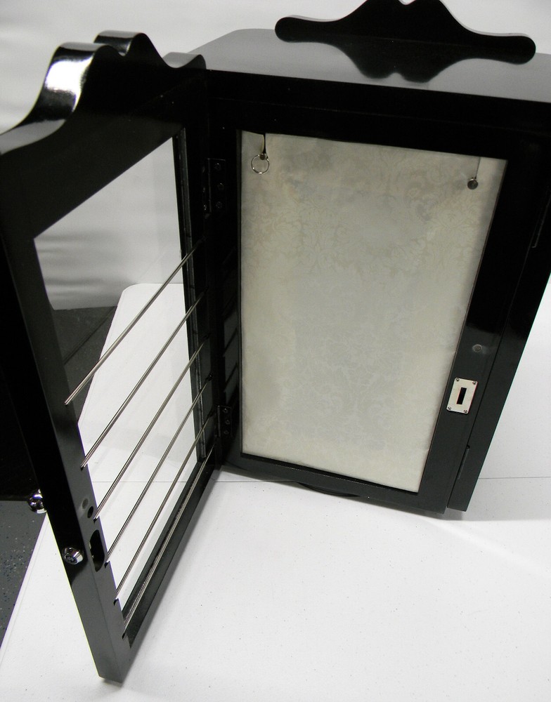 Lela Belle Custom Retail Display