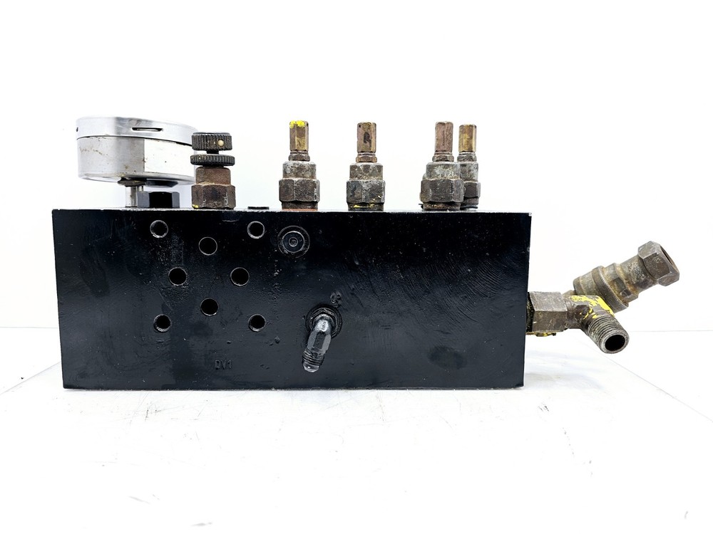 VARCO PIPE HANDLER PH-85, MANIFOLD 119736-2
