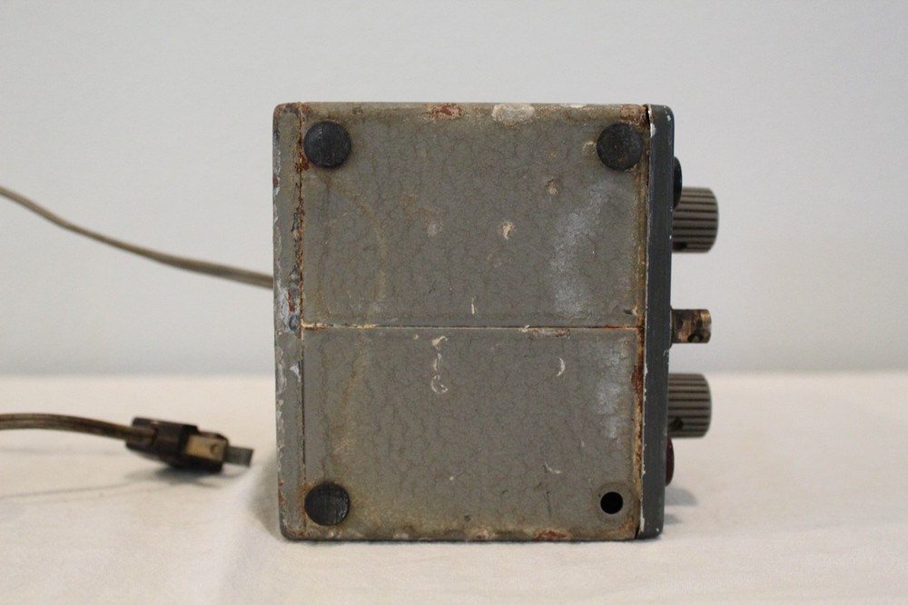 Heathkit Vacuum Tube Voltmeter Model V-7