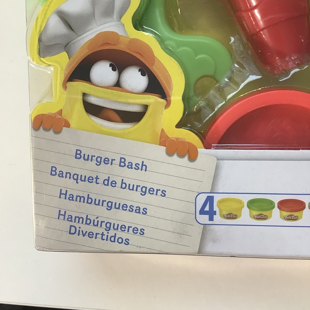 Play-Doh Kitchen Creations Burger Bash Set New In Box
