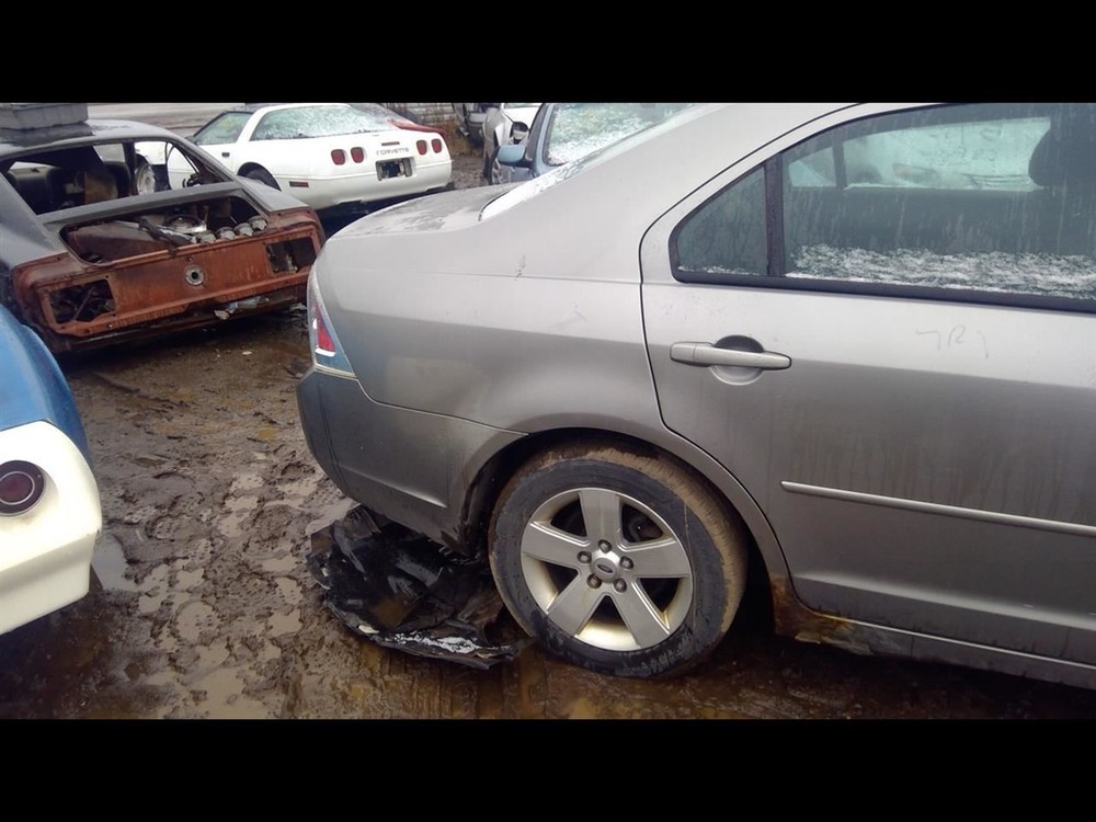 Engine ECM Electronic Control Module 2.3L Automatic Fits 08-09 FUSION 1235832