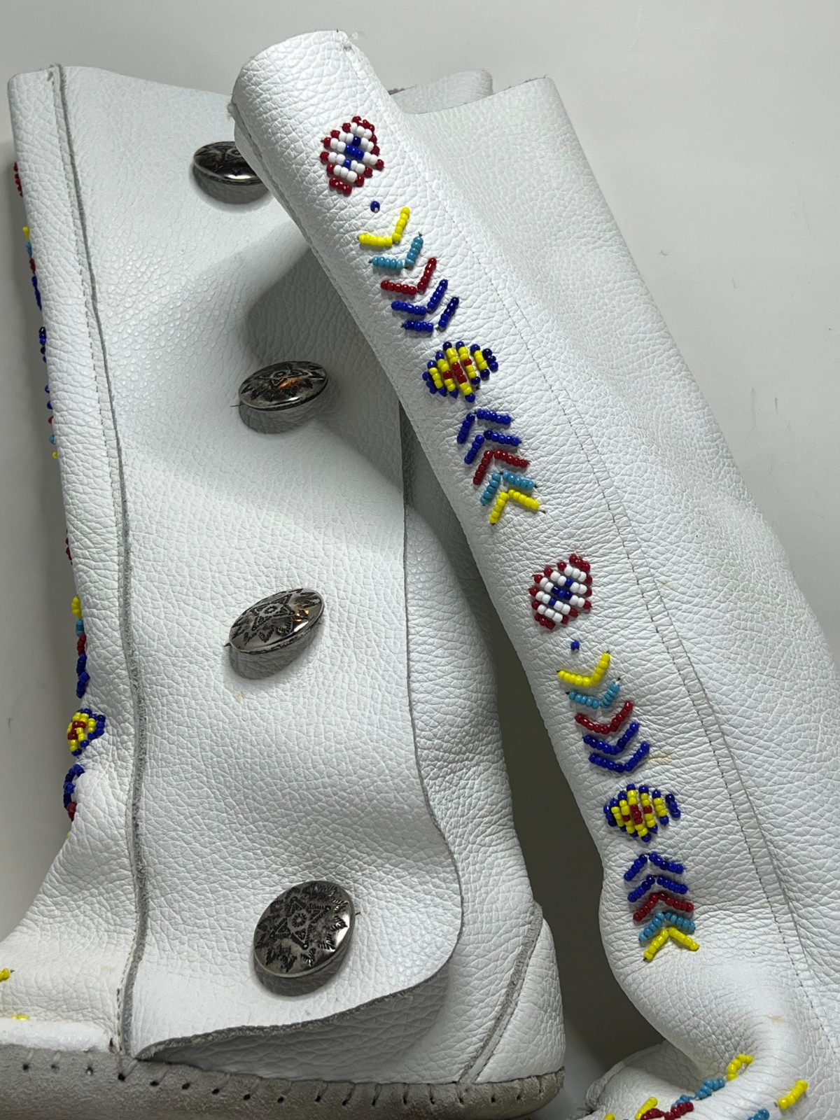 Native American - Vintage Handmade Leather Taos Powwow Moccasin Boots