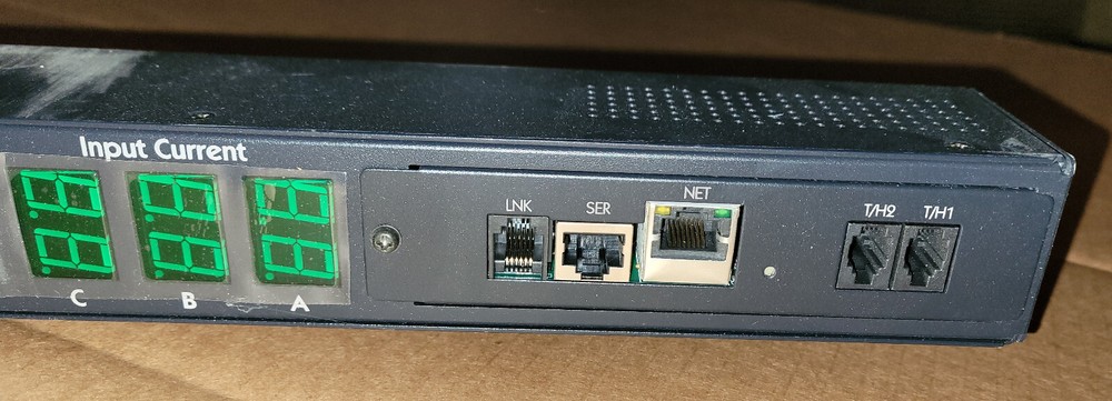 Server Technology CW-24V2C311A1 Sentry Distribution Unit 240V C13 C19 L6-30P