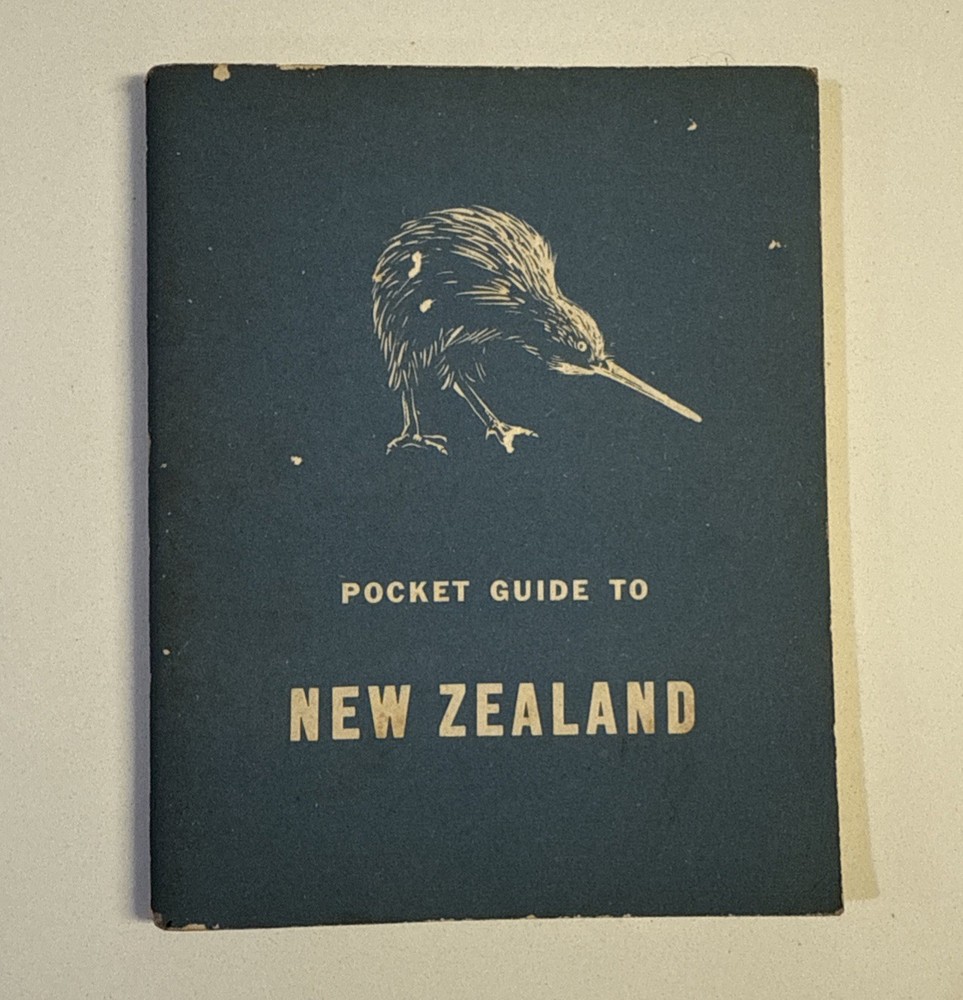 *Original WW2 U.S. War & Navy Departments Pocket Guide to New Zealand, 1942 d.