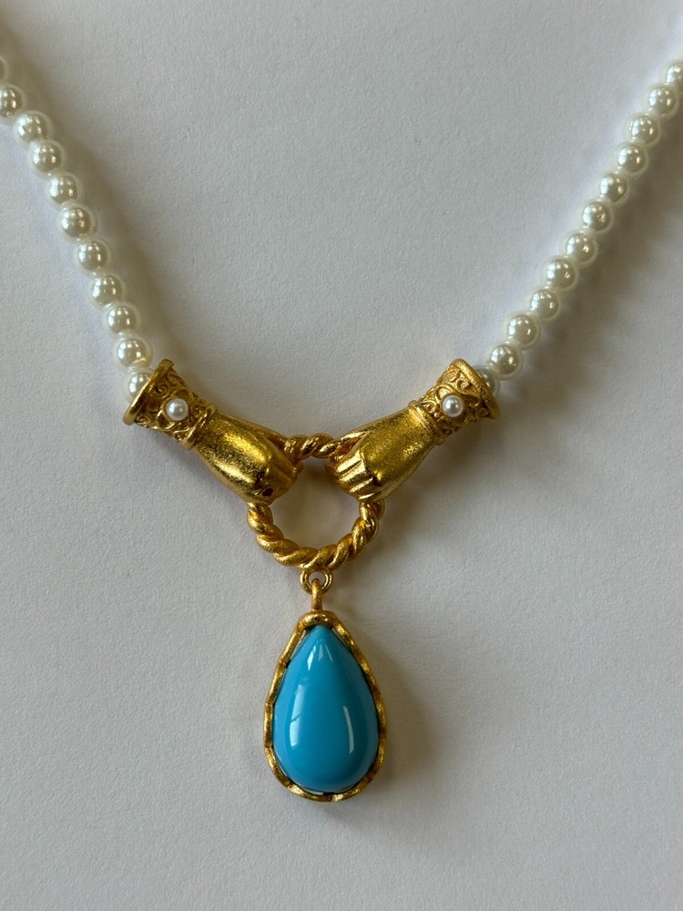Hand Hold Loop Barbie Style Necklace
