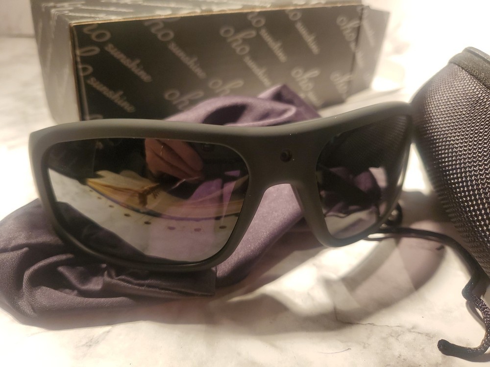RoHS Smart Sunglasses with Bluetooth Connectivity