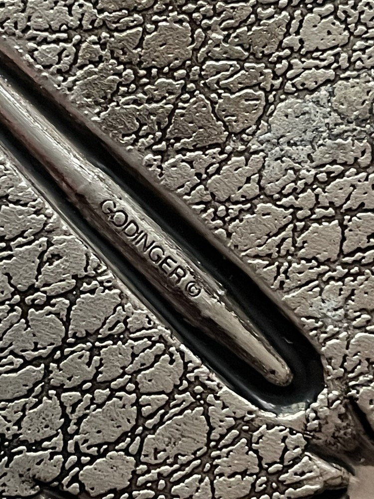 SIGNED Godinger Silver Round Ornate Scalloped Dish Leaf Pattern Handle Art