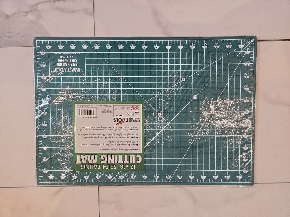 12" x 18" Self-Healing Cutting Mat – Precision Tools – Double-Sided Grid Sewing