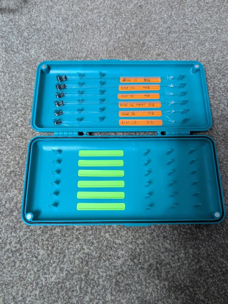 Fishing hook storage box With Barbless Hook Selection