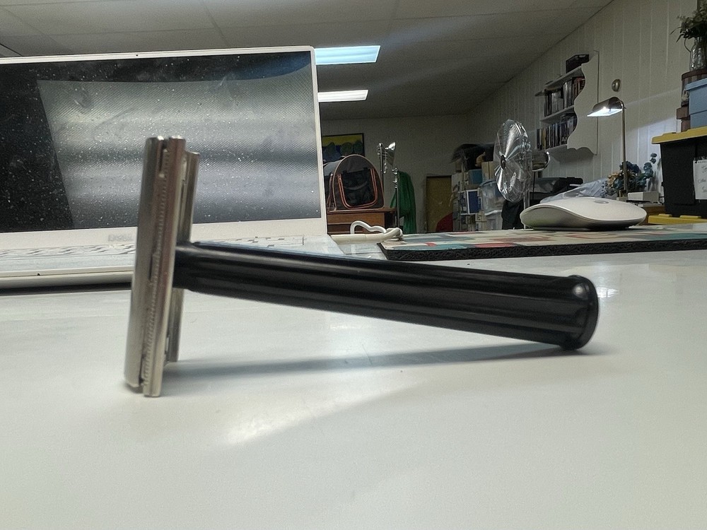 Gillette Tech Double Edge Safety Razor w/ Refills