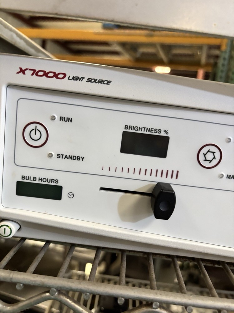 Stryker X7000 Light source