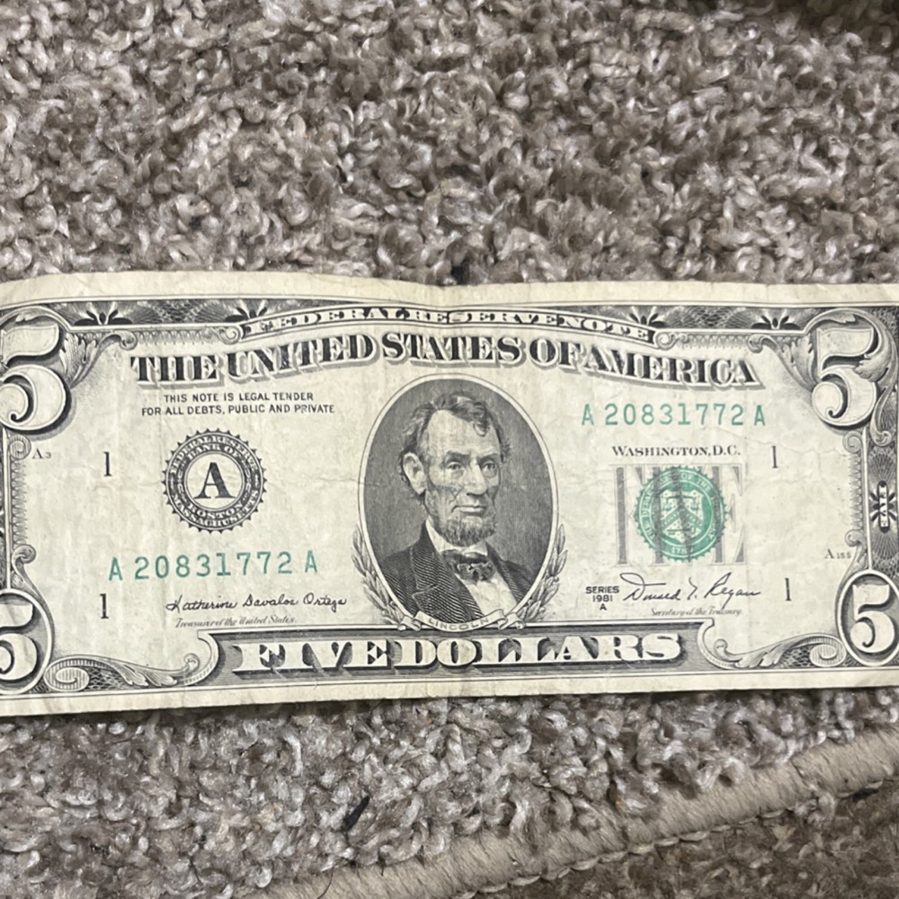 $5 Error Note Misaligned Printing A20831772A US Paper Money