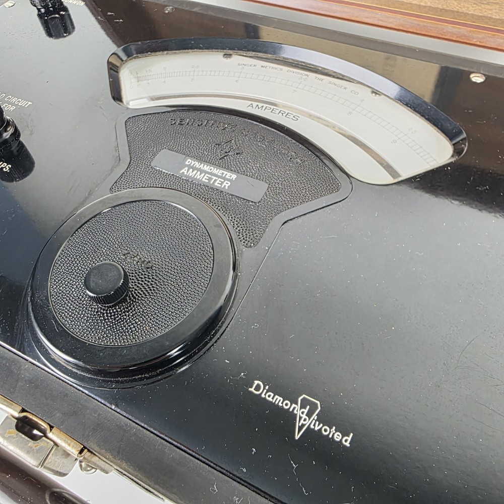 Sensitive Research Dynamometer Ammeter Model D, Collectors Peace