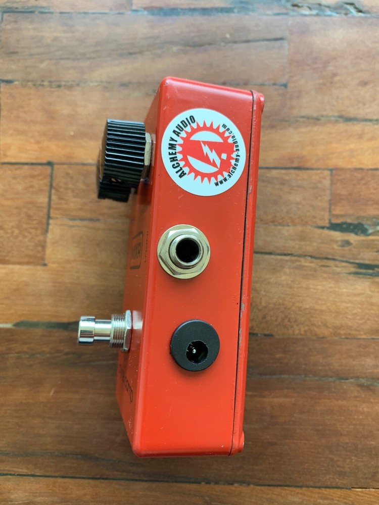 Modify your Vintage MXR Dyna Comp Compressor Alchemy Audio Mod Service Only