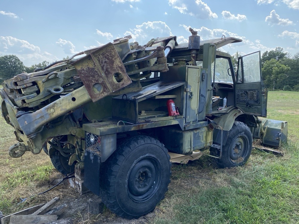 UNIMOG FLU419 Backhoe Loader 4WD
