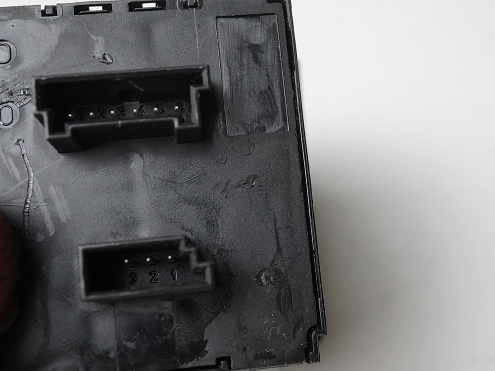 2007 - 2010 Bmw 3 Series E90 E91 E92 E93 Hazard Dtc Lock Central Switch 6945652