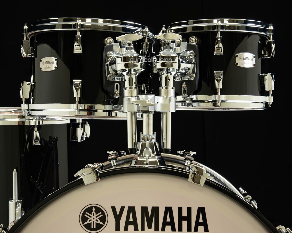 Yamaha Absolute Hybrid Maple Solid Black 10/12/14/16/22