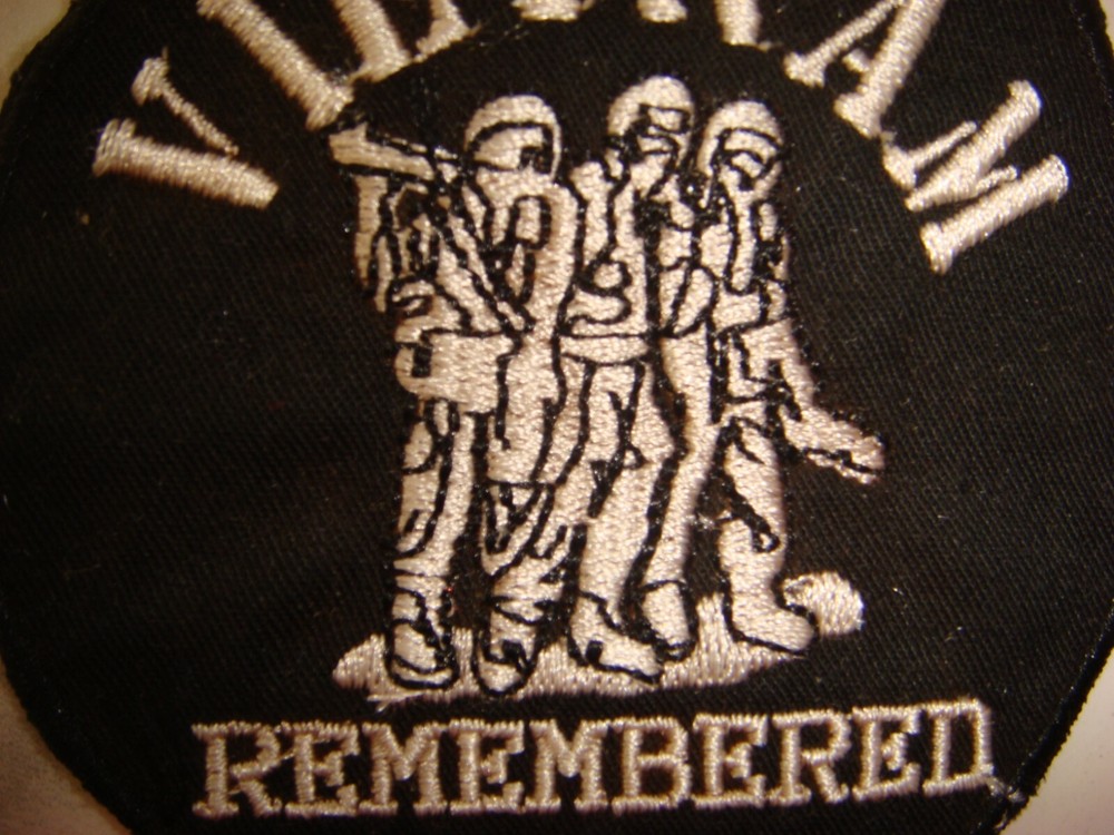 VETERANS REMEMBERED, VIETNAM WAR PATCH