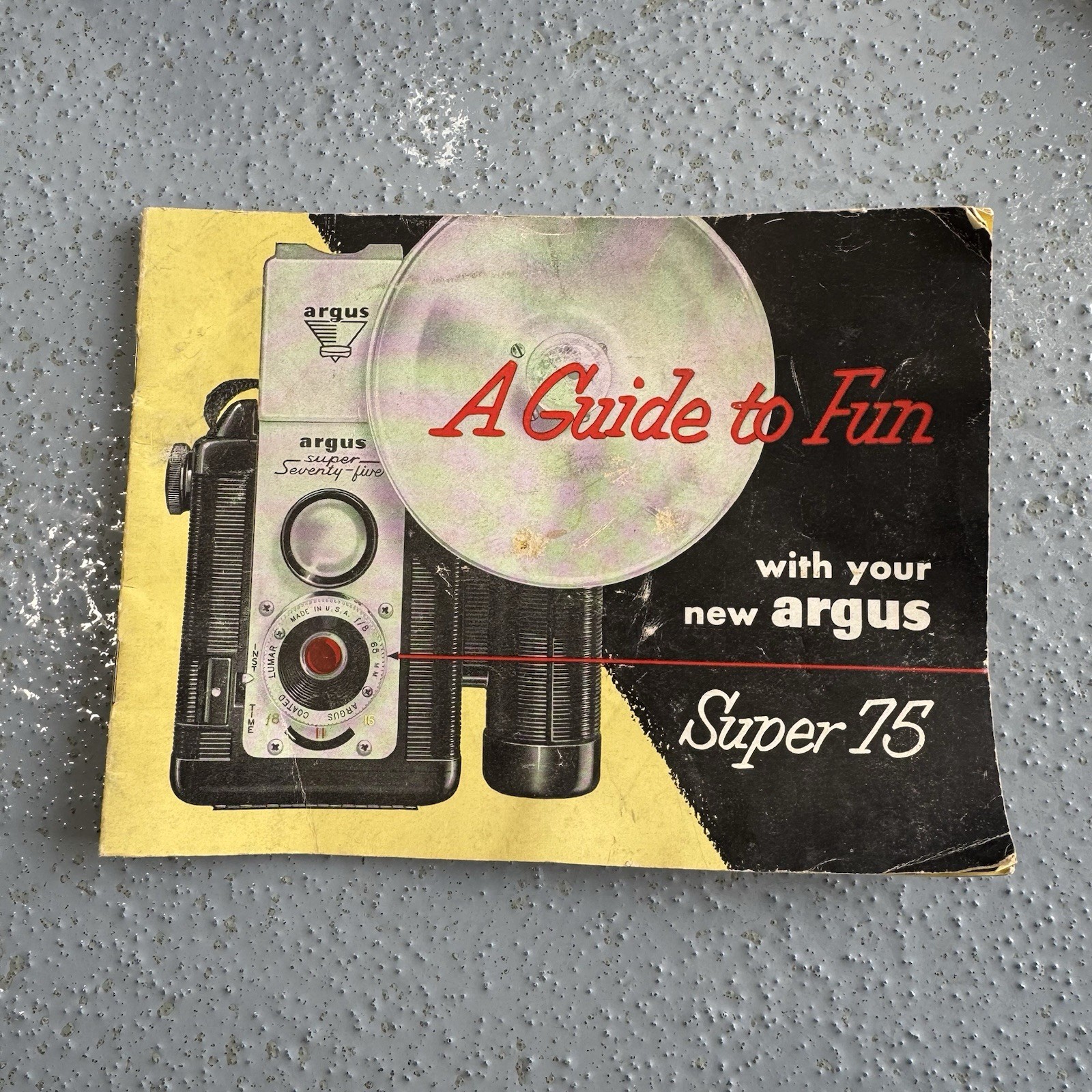 Vintage Argus Super 75 Camera Bundle, UNTESTED Leather Case, Flash, Bulbs, Film