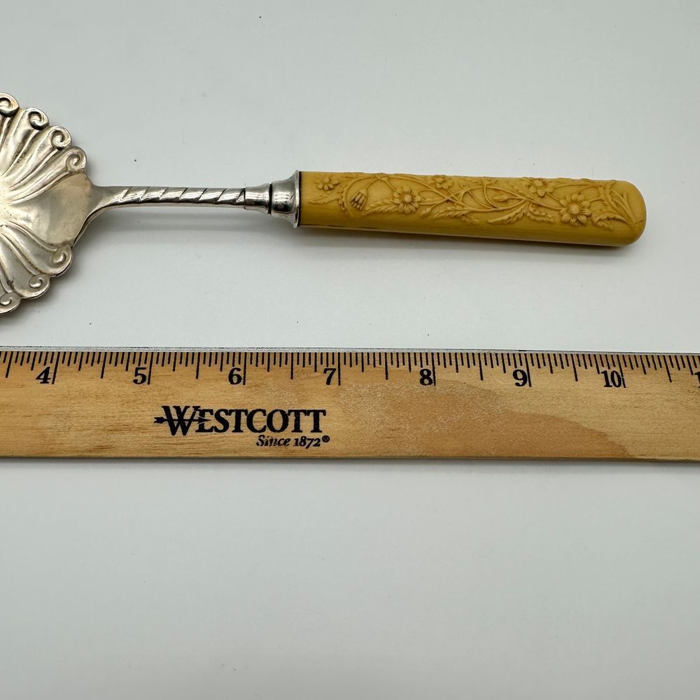 Vintage Lander Frary & Clark Celluloid Handle Cake Server