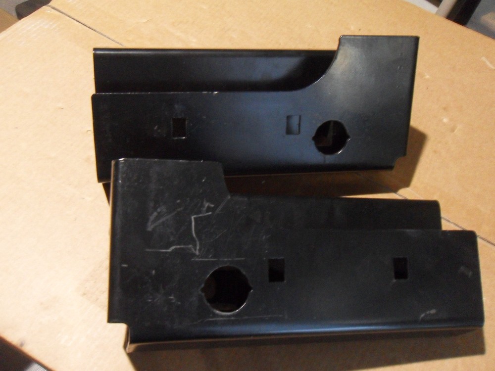 Backrack Antenna Mounting Bracket | Driver/Passenger Side, Black | 91008 |