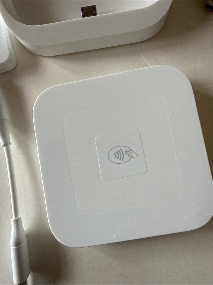 Square Model SPC1-01 Credit Card Reader with S7 Charging Dock - Tested - White