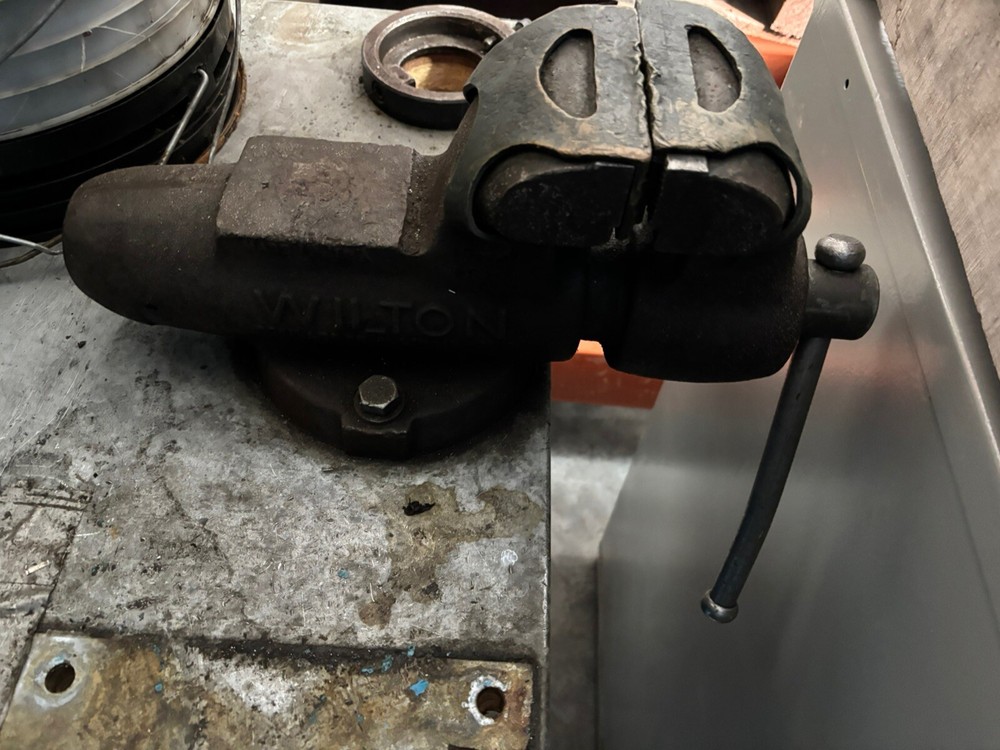 Wilton BULLET 4" Bench Vise 400