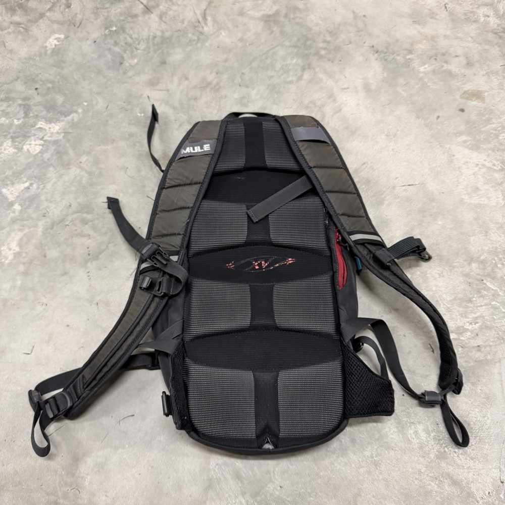 CamelBak Mule 3L/100 oz Hydration System Backpack W/ Bladder Green Black