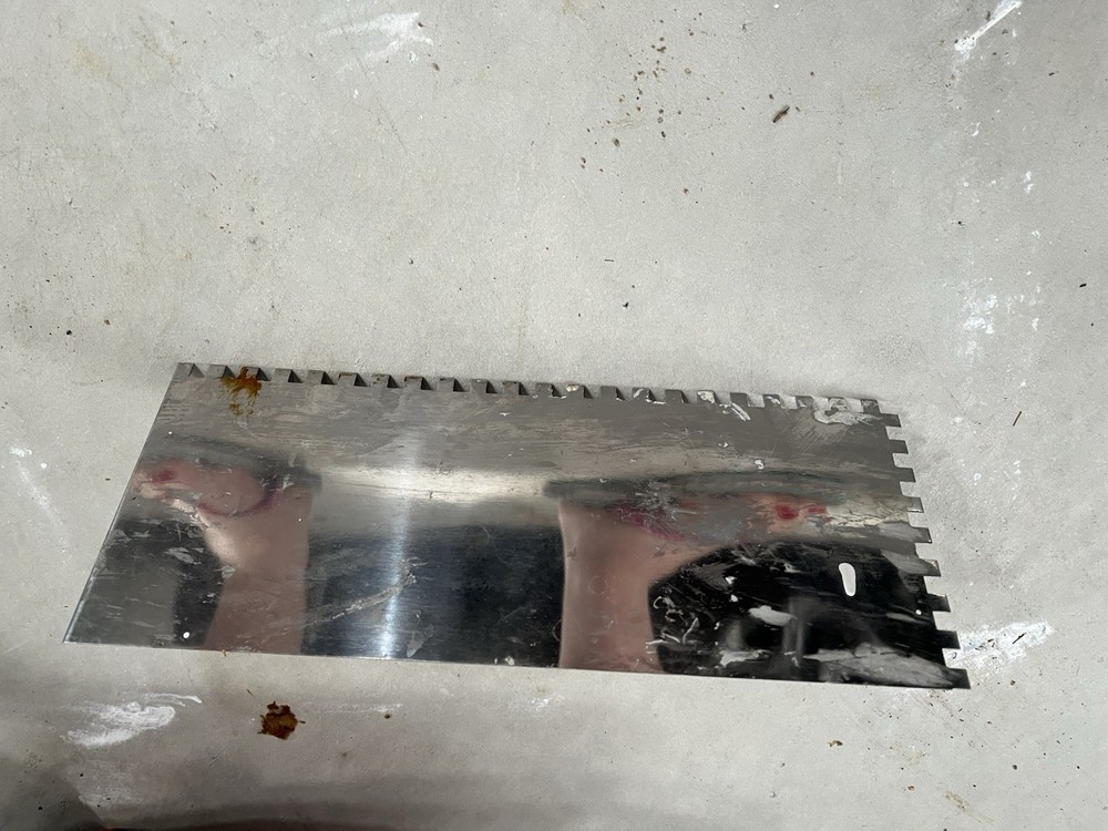 Brutus Floor Trowel