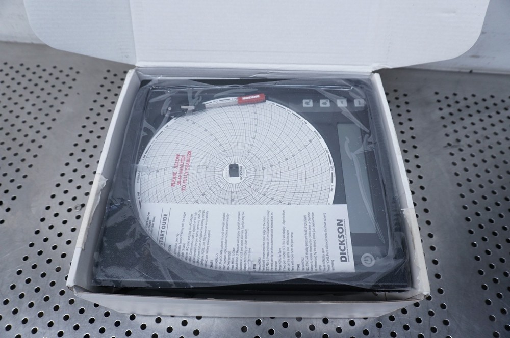 Dickson KT8-30 8" Chart Recorder New