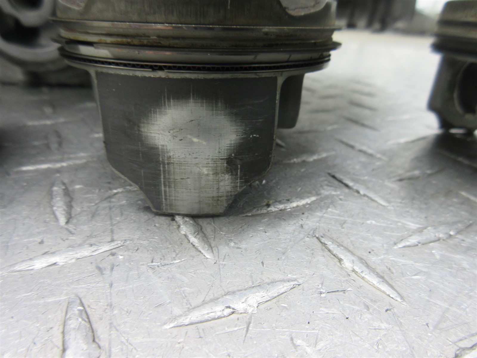 2000 00-01 Honda CBR929RR CBR 929RR CBR900RR Crankcase Case Engine Block Piston