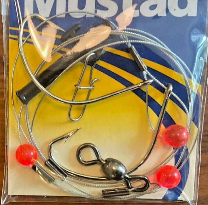 3 (Three) Mustad Sturgeon Rig Size 5/0 60 LB.