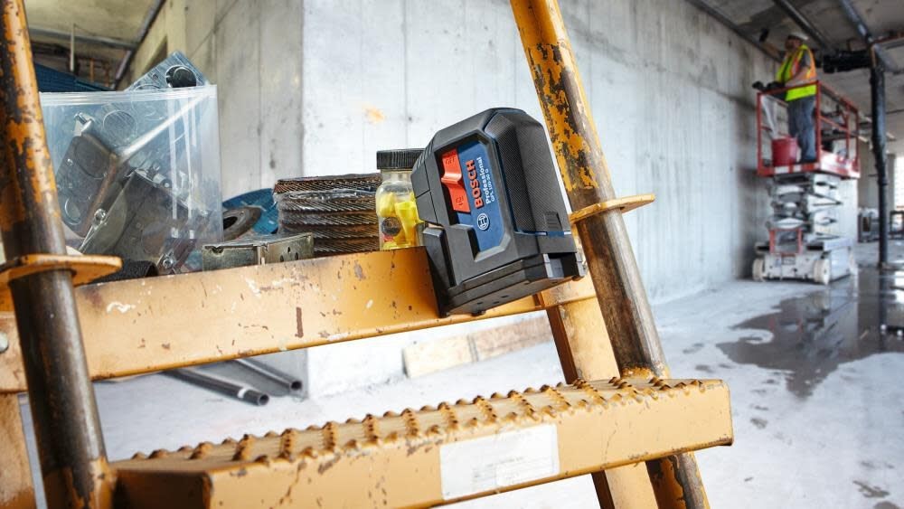 Bosch GPL100-30G 3 Point Laser Level - Black
