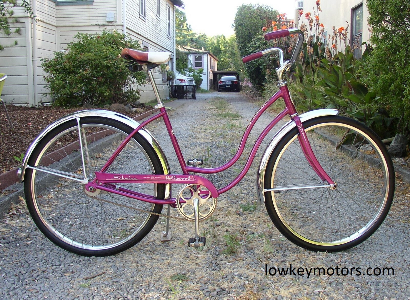 NEW SCHWINN HARDWARE KIT screws nuts frame chainguard fender fork rack DX B6