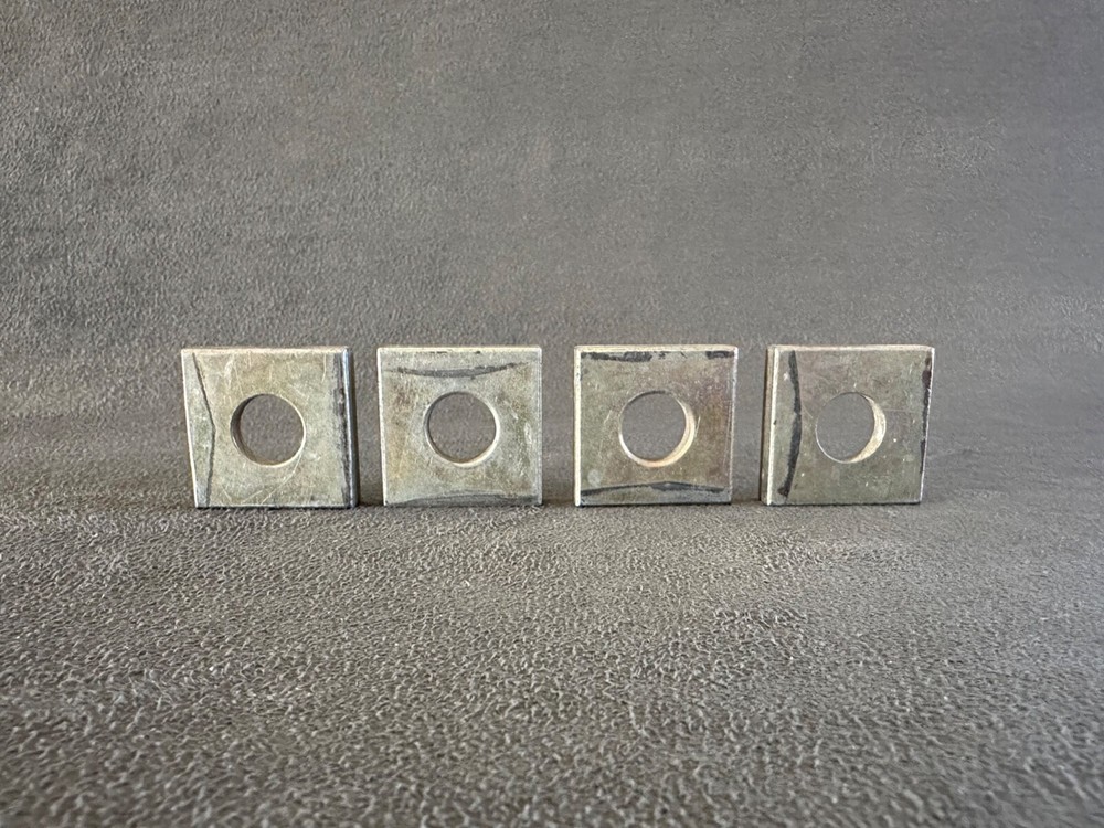 646297 Continental 520 Engine 7th Stud Cylinder Hold Down Plate (Four Available)