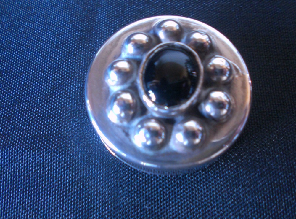 SOLID SILVER Beautiful  PILL POT With Gem Stone Hallmarked Denmark