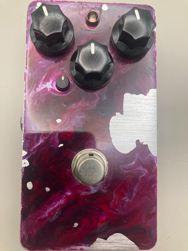 Leqtique 9/9 Distortion Effect Pedal from JP