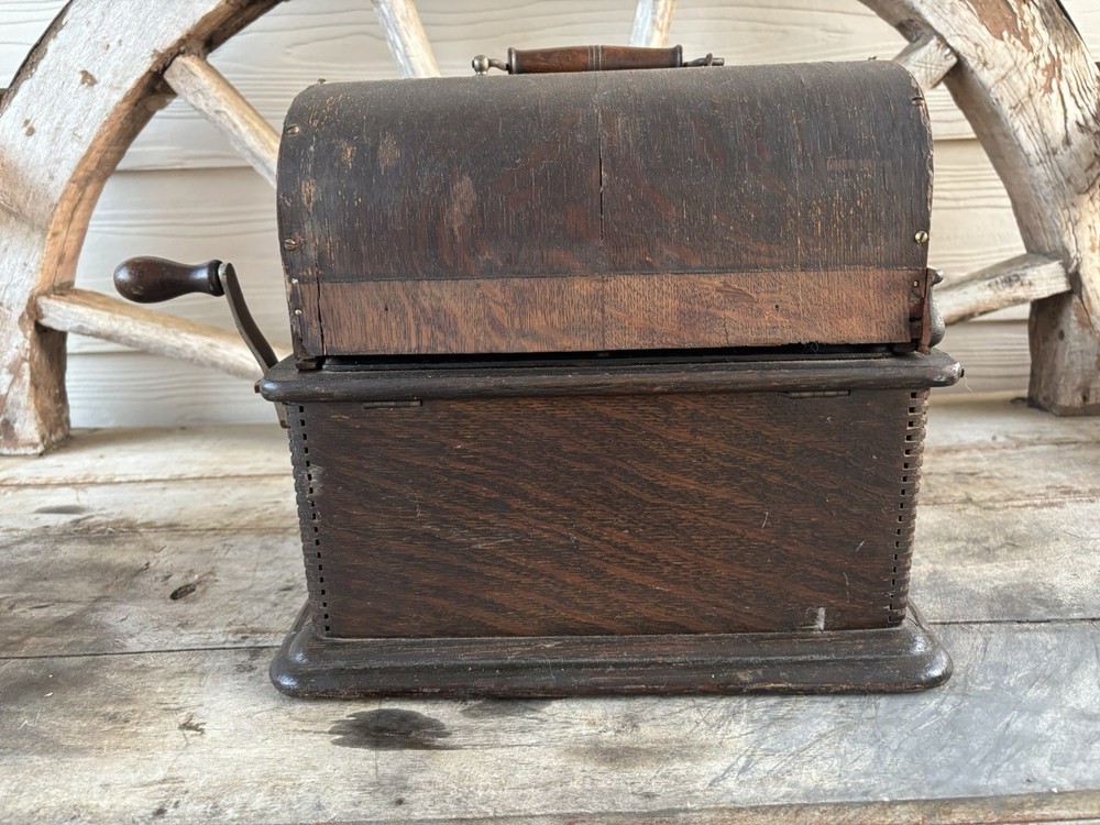 Vintage Edison Standard Phonograph Winds Runs
